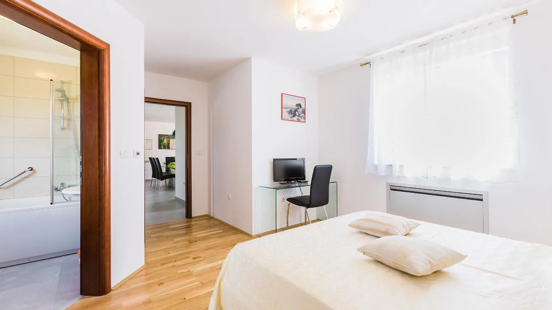 Villa Delle Rondini In Central Istria With Whirlpool And Sauna For 8 Persons Hreljići
