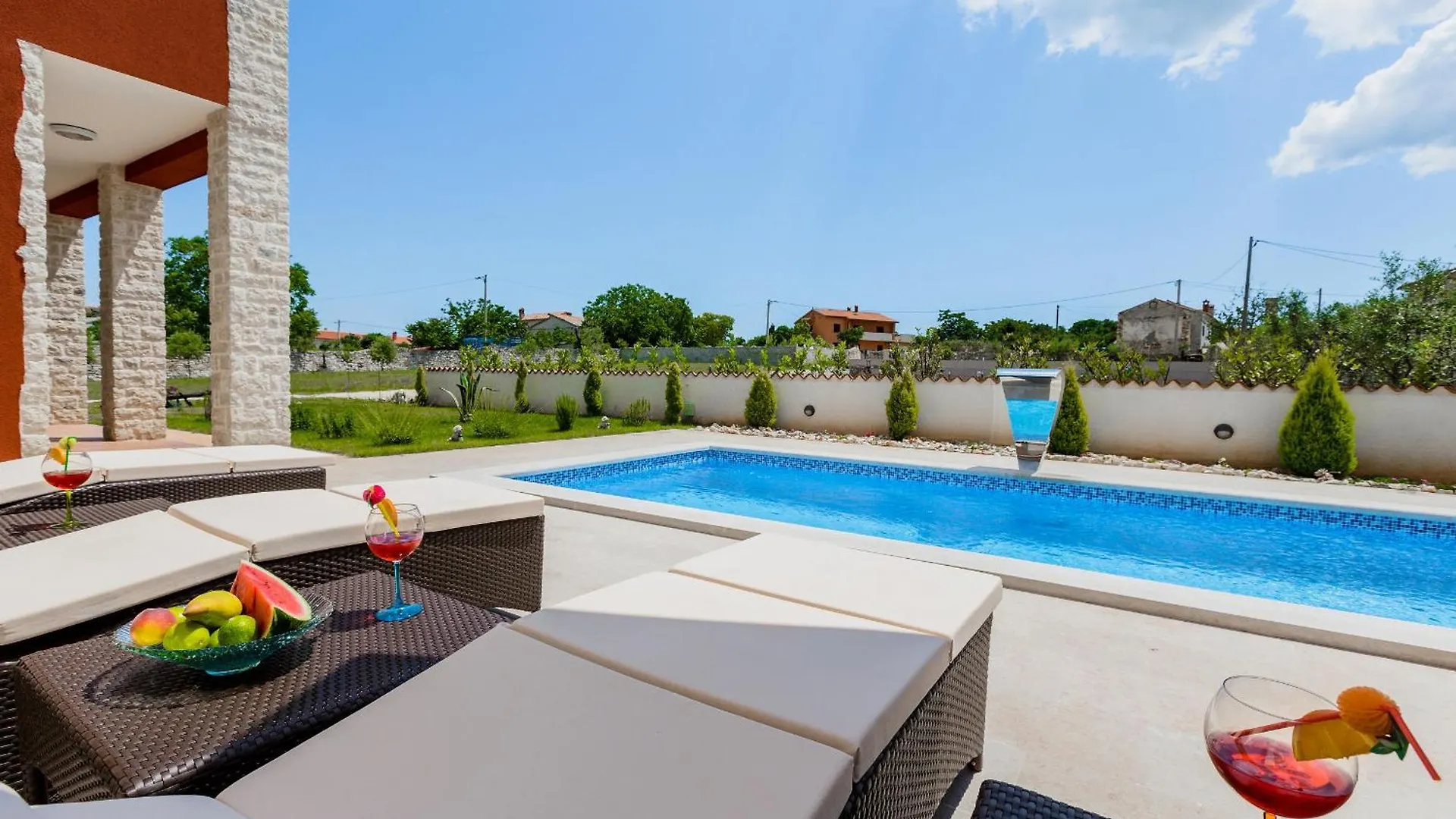 Villa Delle Rondini In Central Istria With Whirlpool And Sauna For 8 Persons Hreljići 0*,  Croatie